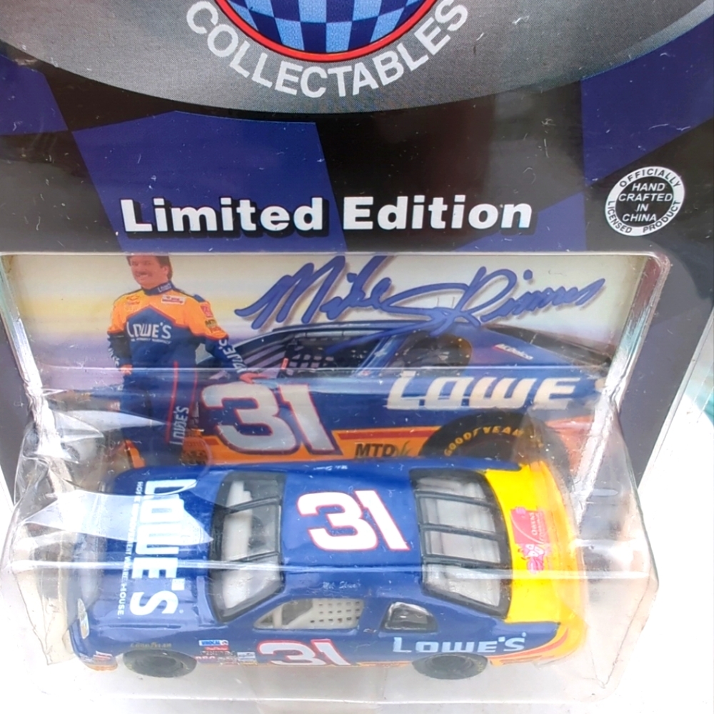 Mike Skinner #31 1996 Lowe's Racing Action Platinum Monte Carlo 1:64 Diecast - Picture 2 of 5
